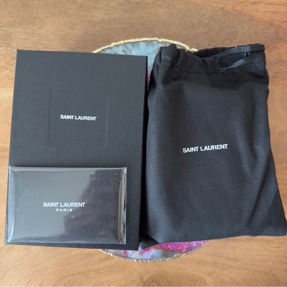 Like New Authentic Saint Laurent Cassandre Matelassé Burgundy Compact Zip Wallet - Picture 14 of 15